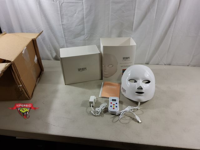 Lot 7-120405 - Newkey skin care beauty mask. Light technology.