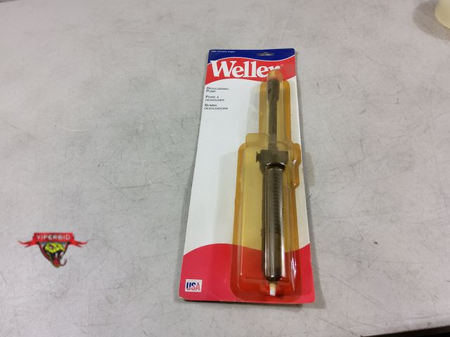 Lot 7-133240 - Weller desoldering pump. #7880