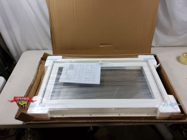 Lot 7-135053 - Window. (Overall Dimensions 20-1/4"W x 34-1/4"T)