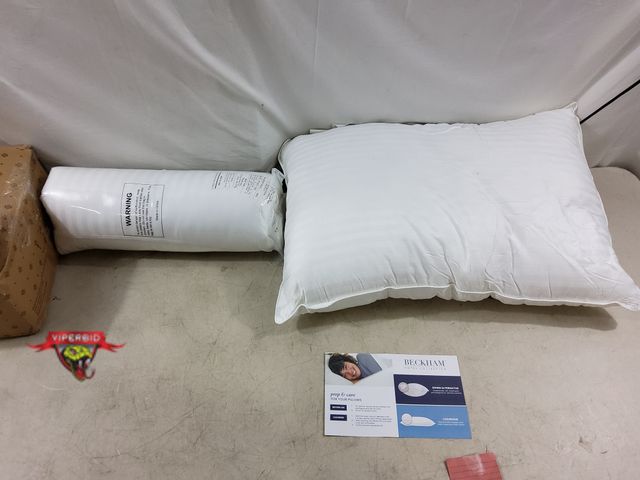 Lot 7-133109 - (2) Beckham Hotel Collection down alternative pillows.  20" X 28".