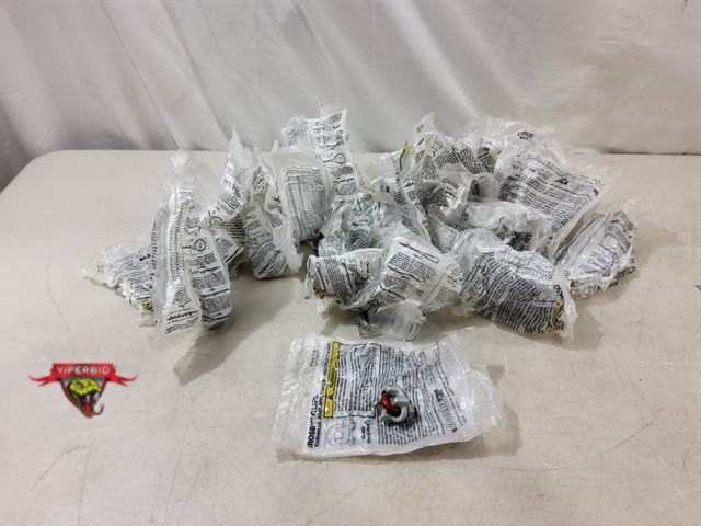 Lot 7-131745 - New! (24) Crosby clips. Size: 1/4.  #1010051.