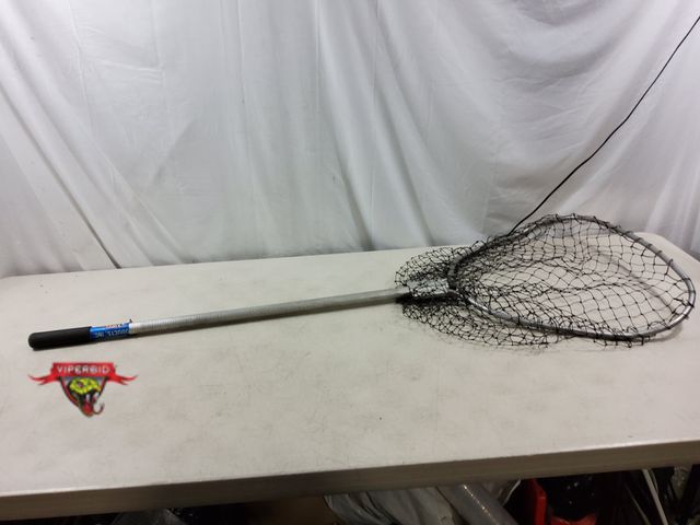 Lot 7-134886 - Ranger aluminum fishing net. 54-1/2"L.