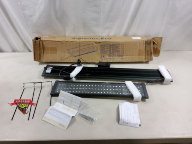 Lot 7-123496 - Aquarien Eco led aquarium light with green, red, blue and white lights.