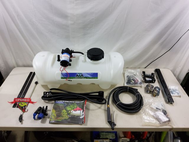 Lot 7-131336 - Retail $259! Master Mfg. 15 Gallon ATV Broadcast sprayer. Model SAO-11-015A-MM.
