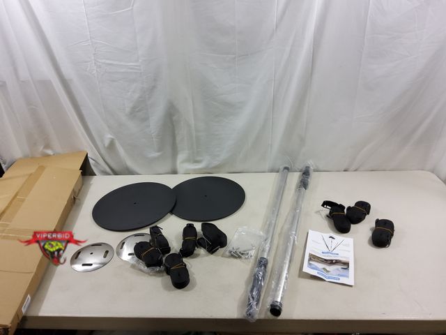Lot 7-131110 - Fshihine boat cover support poles.