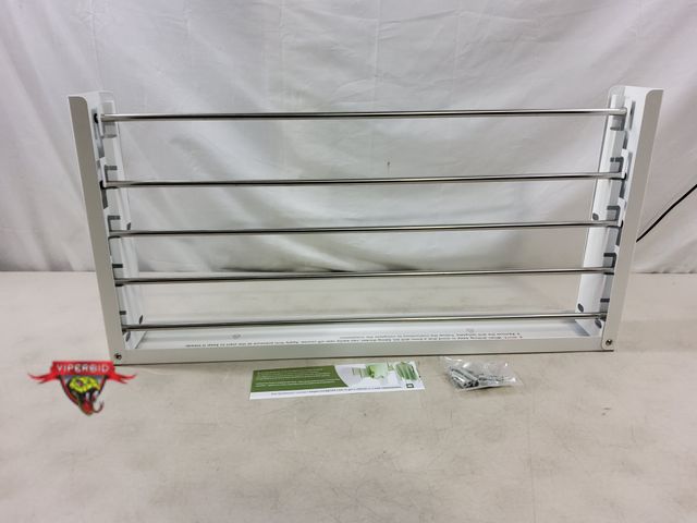Lot 7-130084 - 31-1/2" Wall mounted clothes drying rack.