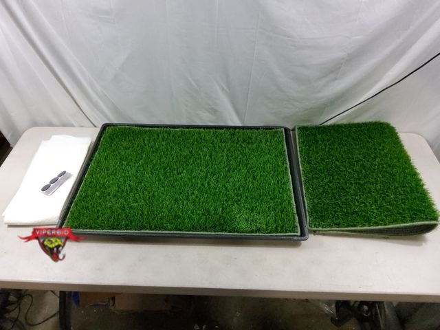 Lot 7-134498 - Artificial grass pet potty with tray. 33-3/4" X 23-1/2".