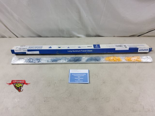 Lot 7-133106 - 2 Pairs 41" Aluminum Z- Hangers. Interlocking design.