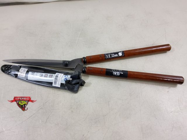 Lot 7-130985 - Suizan Hedge Shears 1/2" cut capacity 17" long