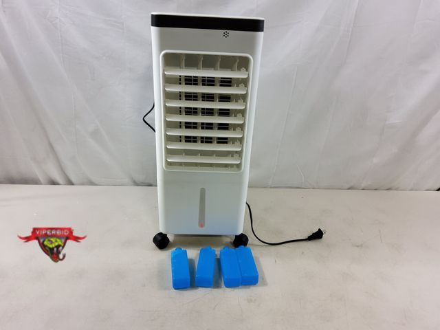 Lot 7-135746 - Air Cooler. Model S1. Tested to power on. Tab on one side of lid broken