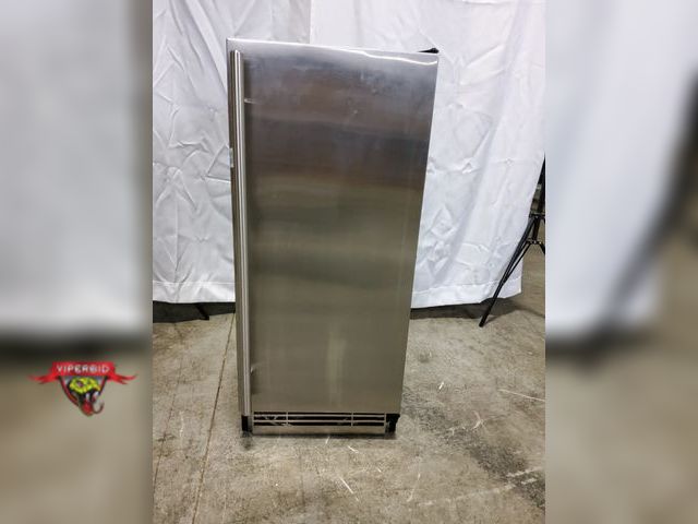 Lot 7-133442 - U-Line UHCP115-SS81A is a premium 15-inch 1 Class black cabinet with stainless steel door clear ice ...