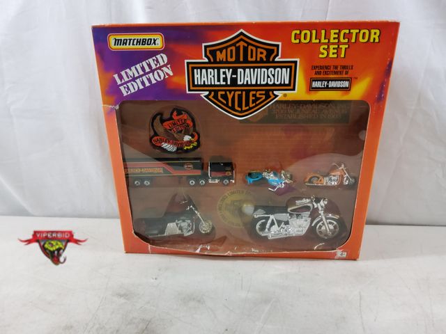 Lot 7-135601 - Matchbox Limited Edition Harley-Davidson Motorcycles Collector set.