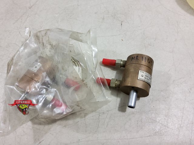 Lot 7-134353 - (2) Mack Corp actuators. #HS3545-8-37.