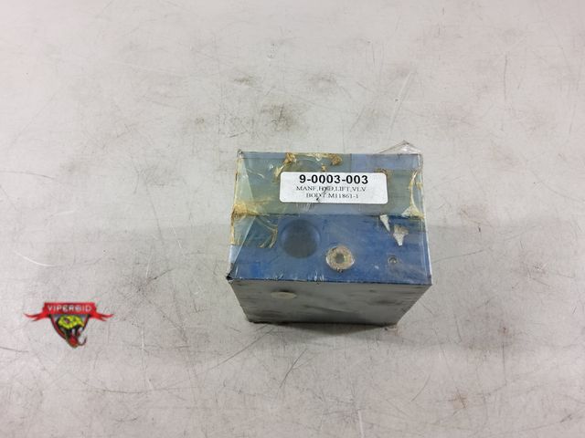 Lot 7-135622 - Mainfold hydraulic valve body. 9-0003-003 / M11861-1