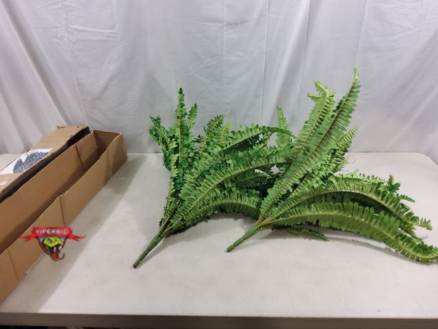 Lot 7-123352 - New! (2) Artifiicial 24" Fern stems.