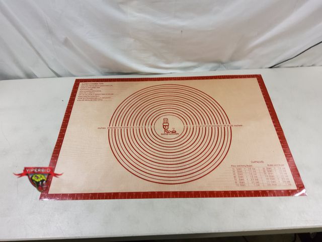 Lot 7-130032 - Super Kitchen Non-slip Silicone Pastry. 36" X 24".