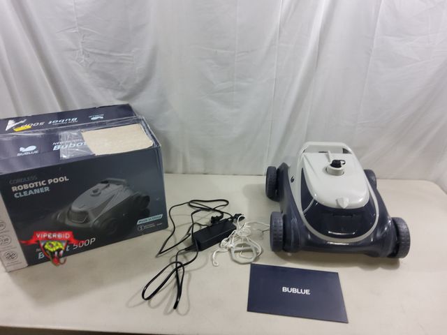 Lot 7-130938 - BuBlue cordless robotic pool cleaner. Model Bubot 500P.
