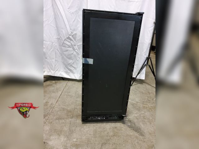 Lot 7-133447 - U-Line UHCP115-IS81A is a premium 15-inch 1 Class integrated panel ready clear ice maker featuring a...