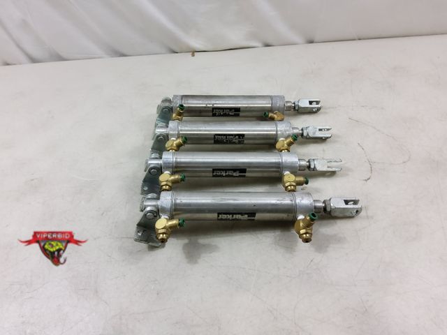 Lot 7-131931 - (4) Parker cylinders. CD4D662 / SKCS-1 / 1.50DXPSR05.0