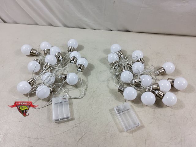 Lot 7-132997 - (2) 14ft String Lights with 12 Bulbs each. Each Requires (3) AA Batteries. Tested and Works.