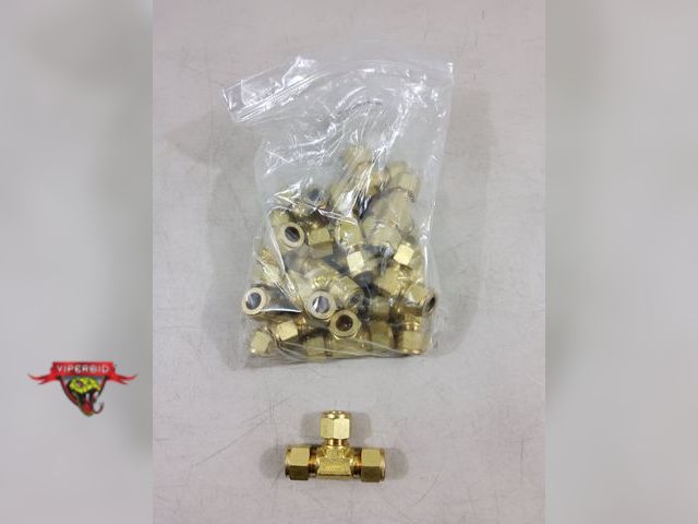 Lot 7-123519 - (13) Swagelok union tee fittings. 1/2"
