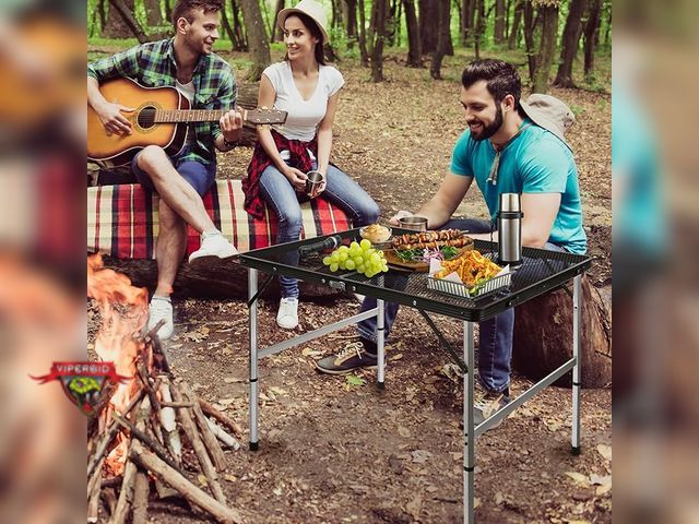 Lot 7-131091 - Jwokback 3ft x 2ft Grill Table Portable Camping Table.