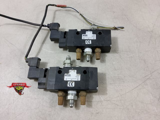 Lot 7-133080 - (2) parker valves. #B512BB553C.