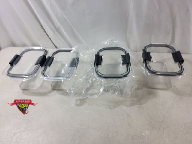 Lot 7-133491 - (4) Rubbermaid small food storage containers with lids. (2) Lids have scratches / crack. 4.6 cup