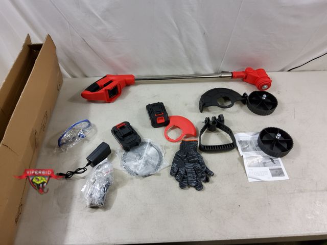 Lot 7-133328 - Saker 24V Cordless weed wacker. Includes 2 batteries and charger.