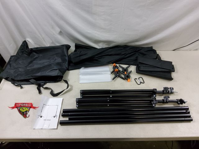 Lot 7-131013 - Adjustable Backdrop Stand. (118.5"L x Up to 76"T)