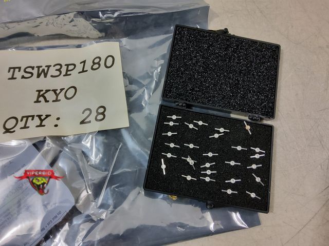 Lot 7-132461 - New! (28) Kyo TSW3P180 high-frequency trimmer capacitors.
