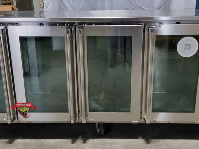 Lot 7-135953 - Viking Commercial VCBR592-SG01A Rolling 92-inch back bar refrigerator with 28.5 cubic feet of intern...