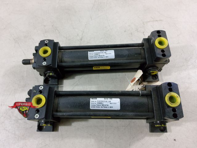 Lot 7-133994 - (2) Parker cylinders. Model 01.50 CC2HDLTS14AC 6.00.  12"L,