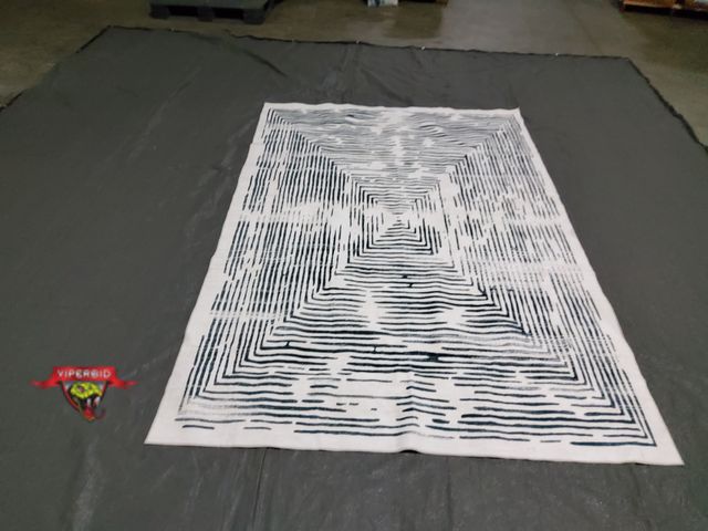 Lot 7-133927 - Blissa 6 ft. X 9 ft. Area rug.