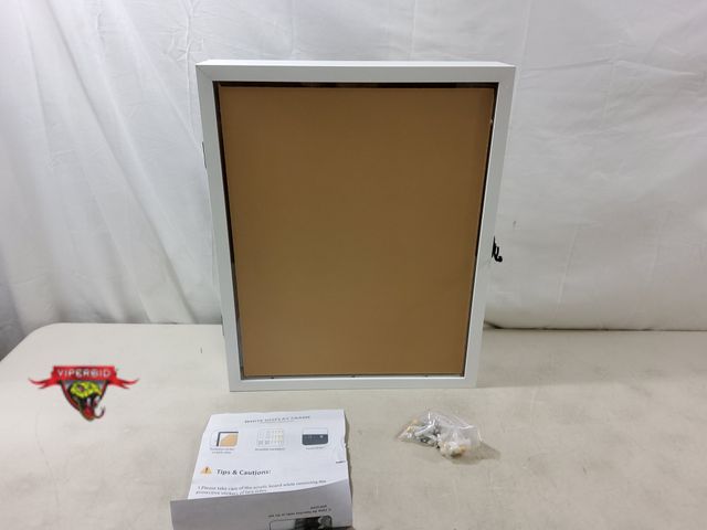 Lot 7-131118 - 16" X 20" Wall mounted shadow box frame. Can be hung horizontally or vertically.