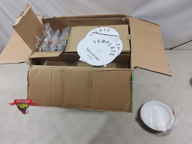 Lot 7-132894 - Box of 48 - Amico 6" 5CCT in 1 recessed lights. Rated Power: 12W.