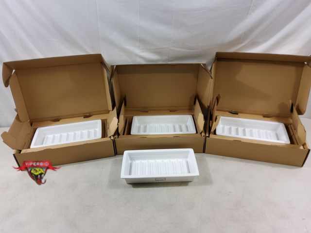 Lot 7-133193 - Retail value $54 each! New! (4) Hamama multi-use ceramic trays.  12-1/4" X 6-1/2" X 2-1/8".