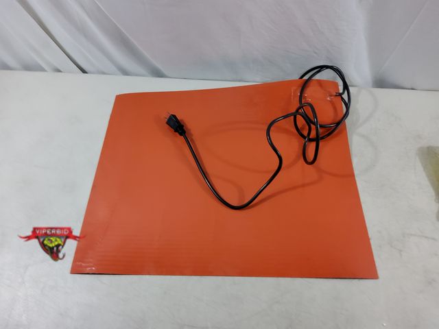 Lot 7-133631 - Rubber Heating Pad. Heats Super Fast and Super Hot. Tested and Heats.