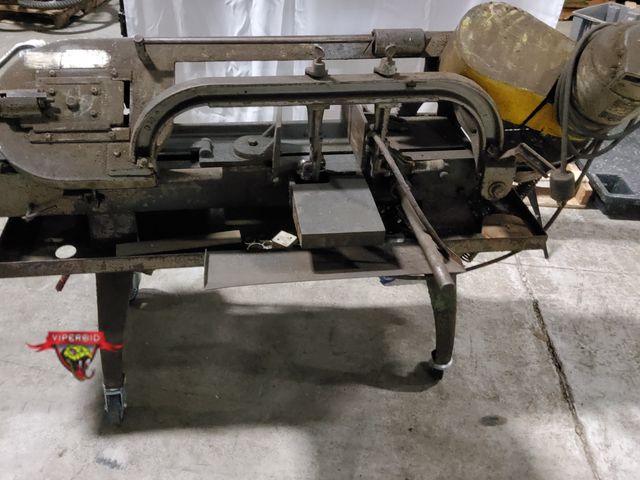 Lot 7-135918 - Wells metal band saw. Model 8M. Unable to test.