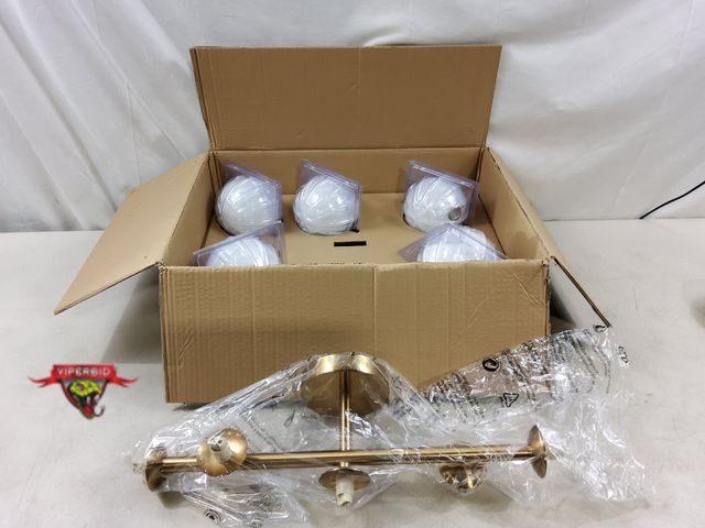 Lot 7-131631 - 5 light vanity light. Approx. 21"L.