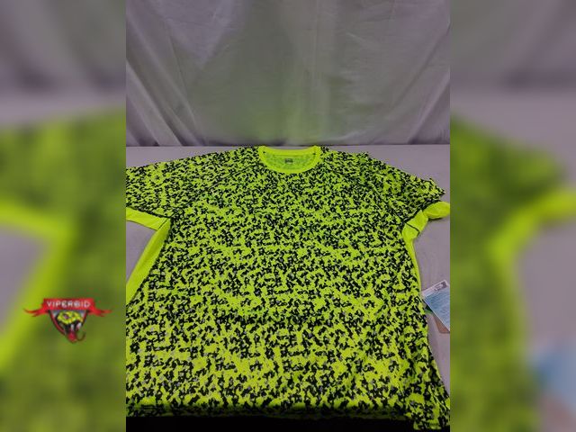 Lot 7-123411 - New! Wildspark Size 3XL Moisture Wicking short sleeve tshirt. UVA &amp; UVB protection from the sun.