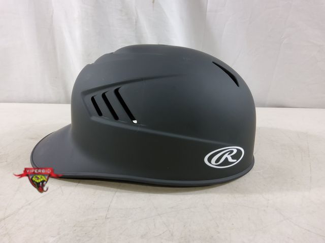 Lot 7-135653 - Rawlings coolflo adult base coach helmet. Size: 91 - XL