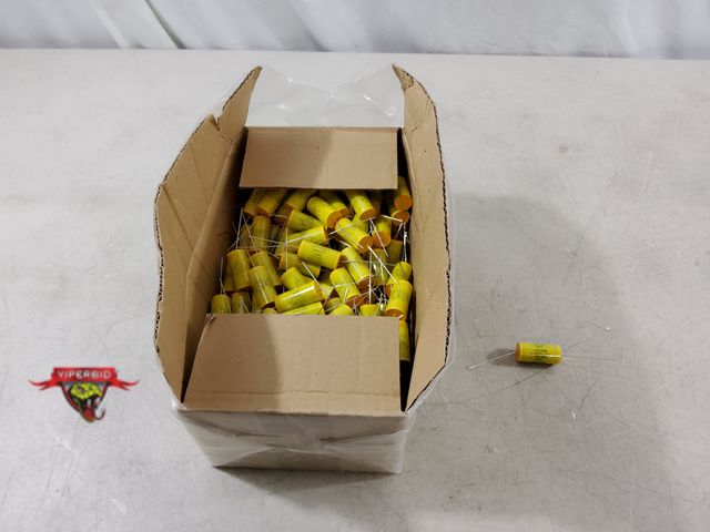 Lot 7-133724 - New! (200) Metallized polyester film capacitors. Type: EMT. Cap: 2.2MFD.
