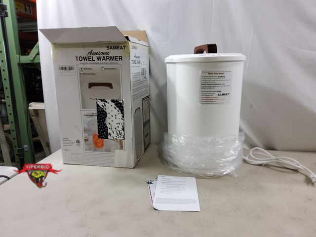 Lot 7-133264 - Samet towel warmer. Perfect for towels, robes, blankets and clothing. Tested- warms.