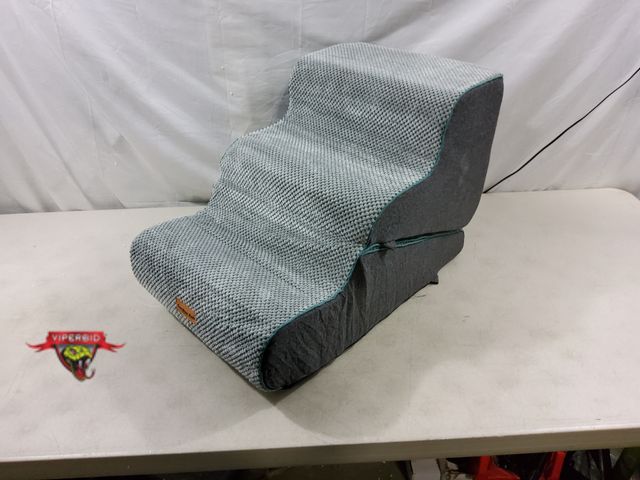 Lot 7-131224 - Gardner Pet 2-in-1 Pet Stairs &amp; Ramp Stairs(15.5"W x 17"T x 26"D)  Ramp(15.5"W x 13"T x 33"D)