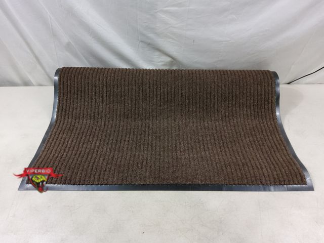 Lot 7-131537 - 47-1/2" X 35" Entrance mat.