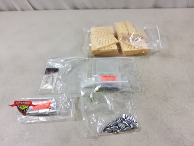 Lot 7-133254 - New! Lot of assorted solder tips and solder iron sponges.