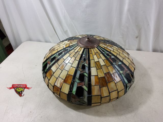 Lot 7-135861 - Tiffany style lamp shade. Approx. 21" Overall Diameter