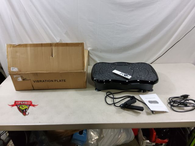 Lot 7-133185 - Vibration plate with remote and resistance bands. Tested.