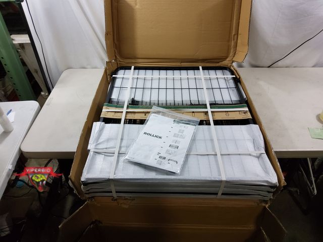 Lot 7-134980 - Rollick 32" 8-Panel Pet playpen.